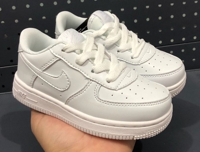 Kids Nike Air Force Ones 01